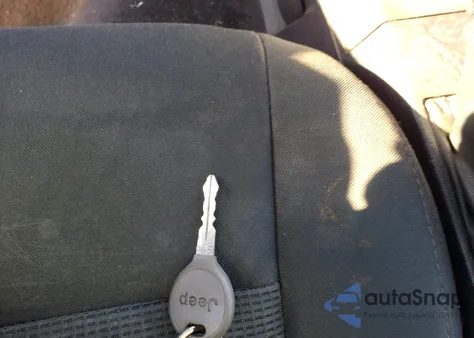 2009 Jeep Liberty Sport z USA, uszkodzony, nr VIN 1J8GP28K19W503535